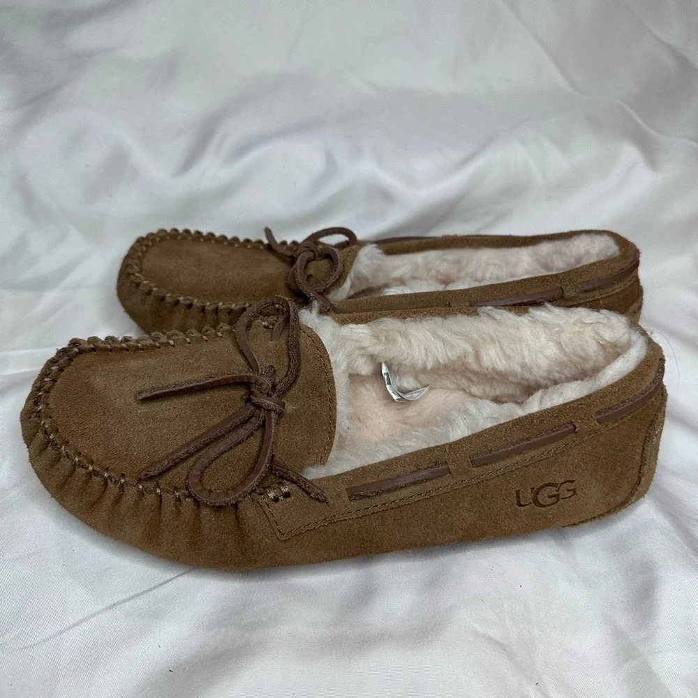 Big Kids Uggs in a sz.4 no box
